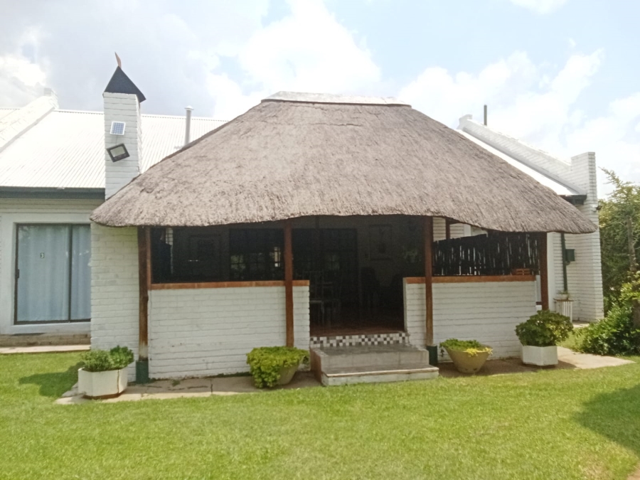 6 Bedroom Property for Sale in Deneysville Free State